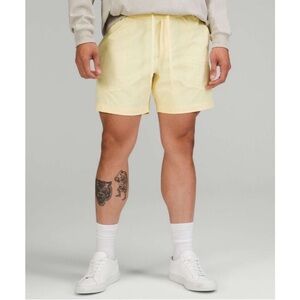 Lululemon Men’s Bowline yellow athletic shorts